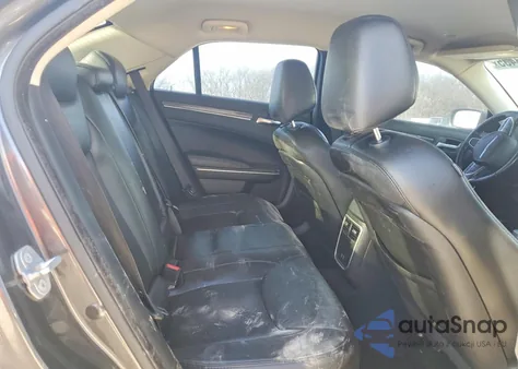 2021 Chrysler 300 Touring from USA, damaged, VIN 2C3CCAAG4MH680125